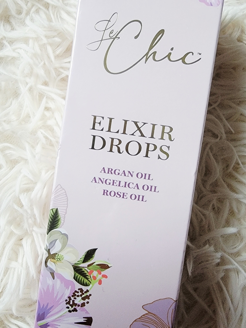 Le Chic 4-Piece Bundle: Repairing Caviar Set, Elixer Drops And Ceramic Flat Iron - Picture 9 of 16